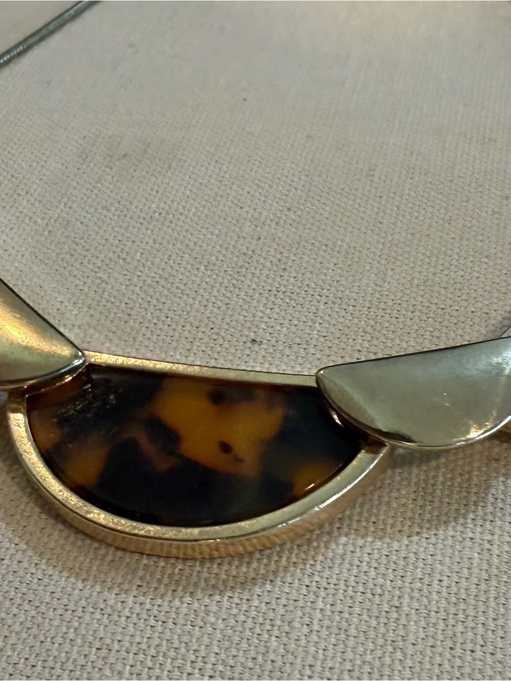 Gold-Tone Necklace with Tortoiseshell Accents